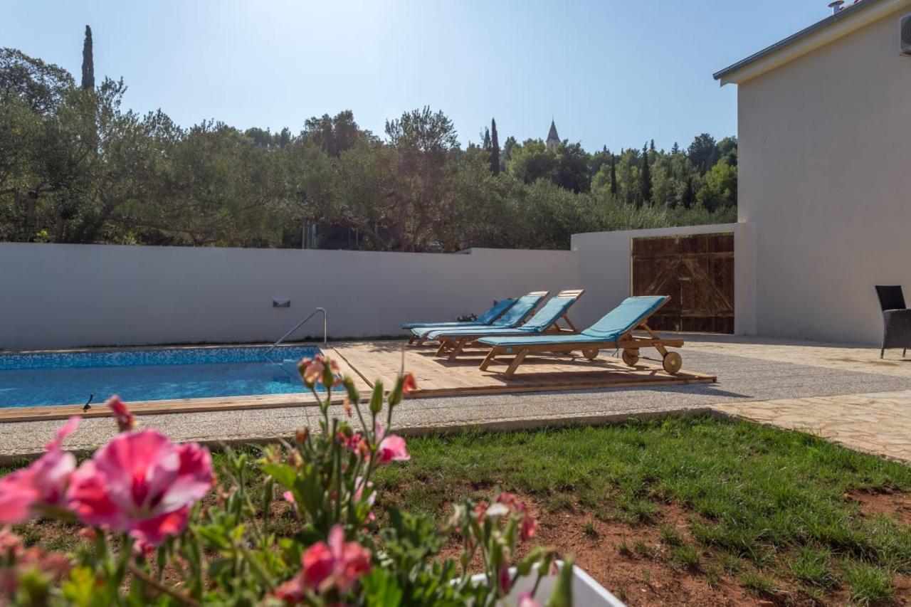 Holiday Home Antonija Stari Grad  Exterior foto