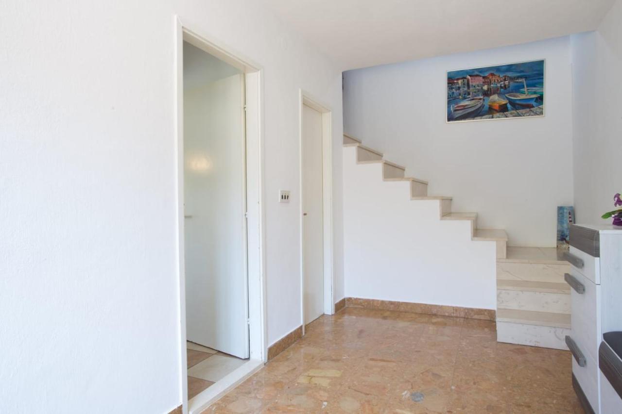 Holiday Home Antonija Stari Grad  Exterior foto